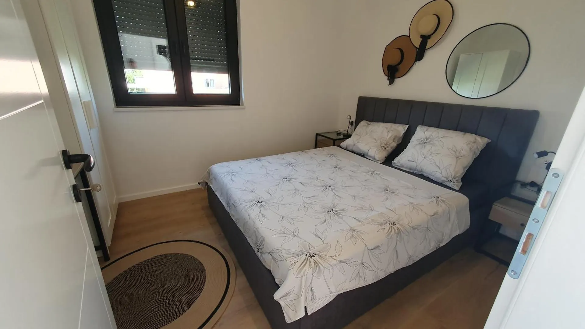 Apartment Guesthouse Mona Kastela